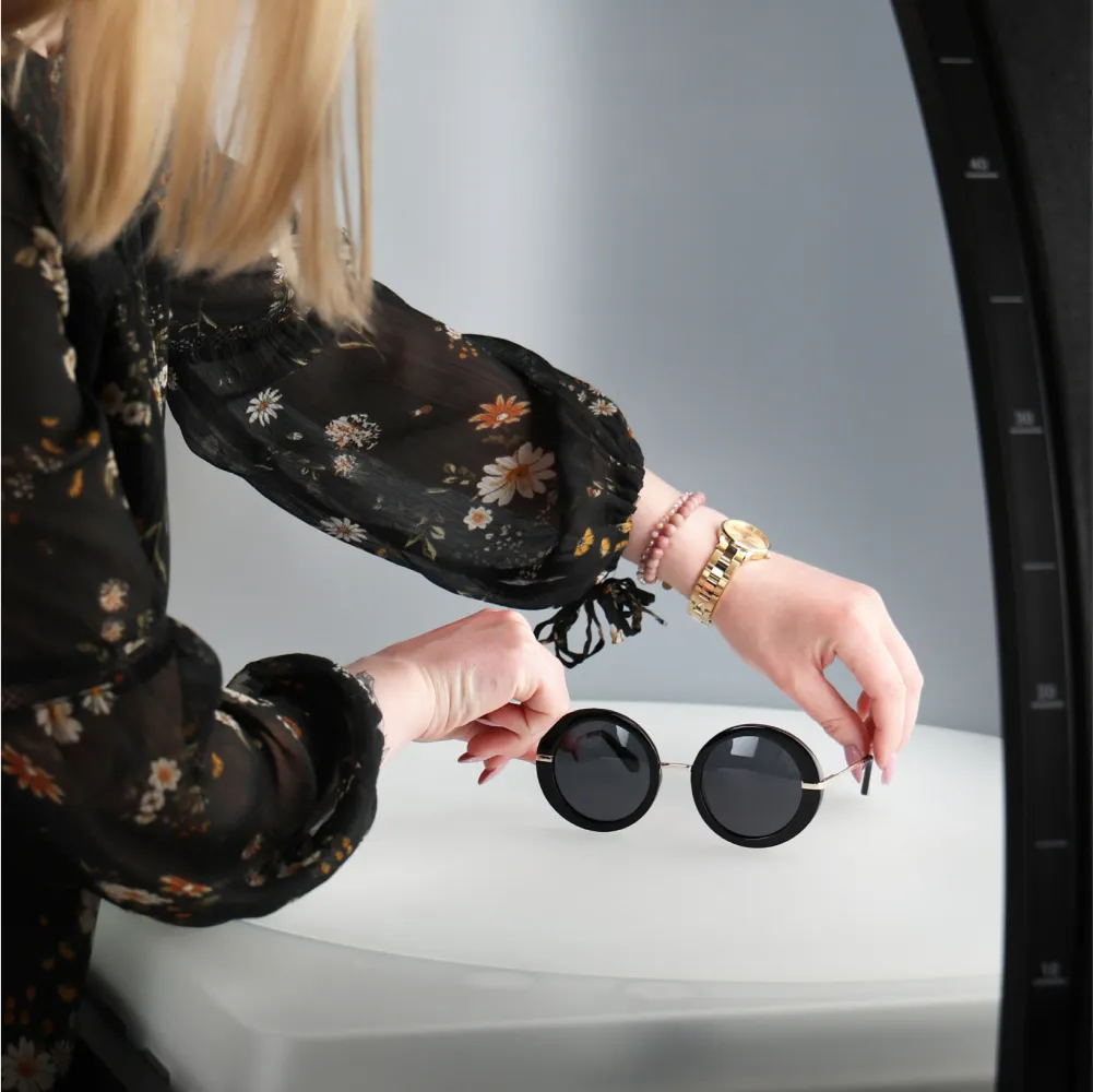 Scalable eyewear photography workflow